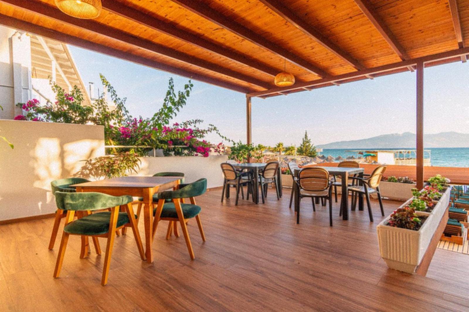Vila E Bardhe Σαράντα Εξωτερικό φωτογραφία